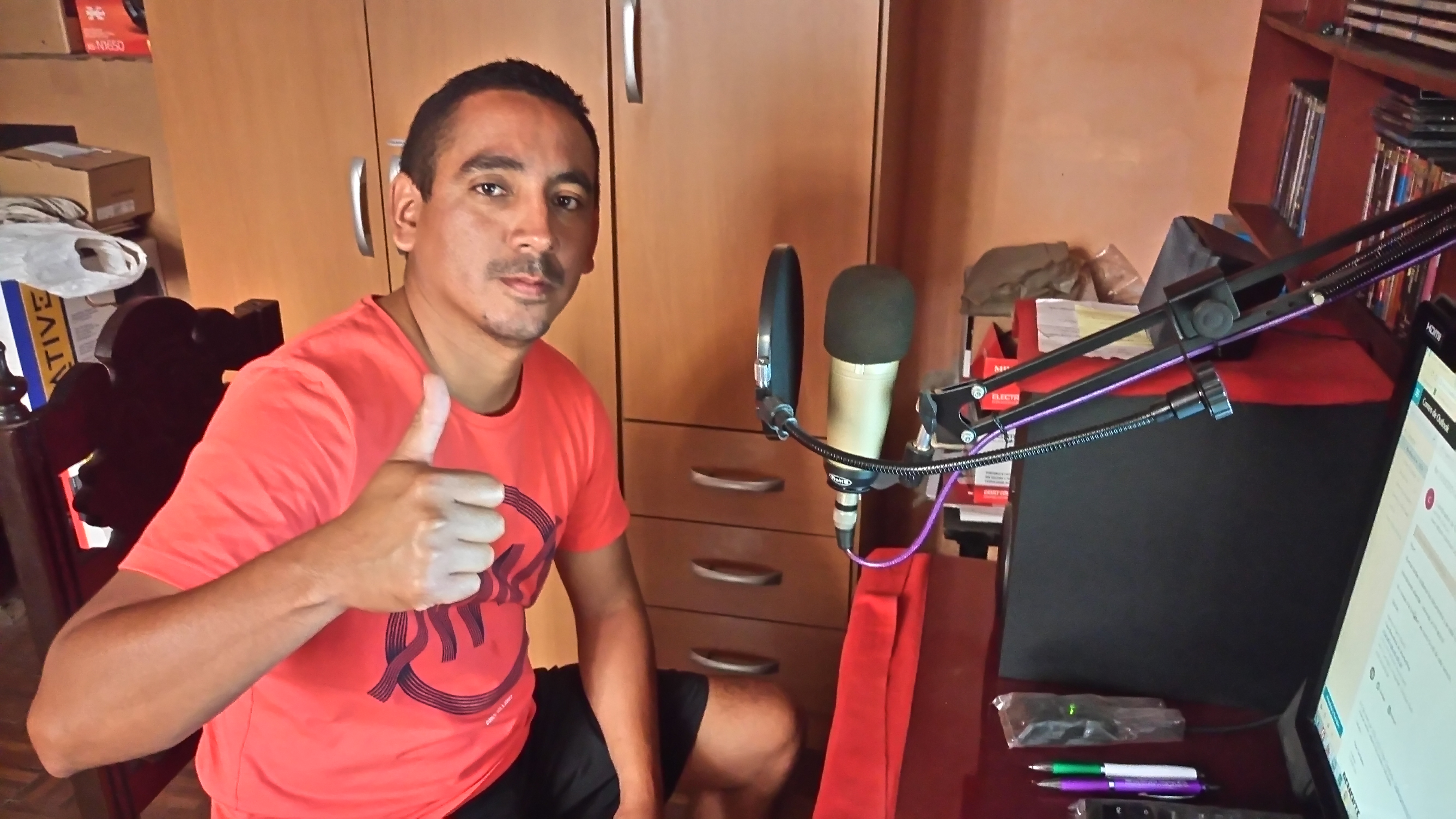 Photo of Pepe Quintana la Voz que indentifica Orbita Radio