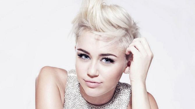 Photo of Miley Cyrus es amenazada por un aterrador acosador