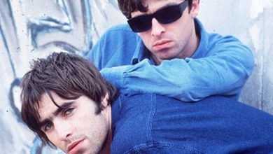 Photo of Liam y Noel Gallagher: la historia de una rivalidad que duró 25 años y terminó con la separación de Oasis