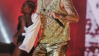 Photo of Robbie Williams sufre de andropausia.